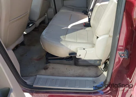 2008 Ford F-250 Fx4/Harley-Davidson/King Ranch/Lariat/Xl/Xlt z USA, uszkodzony, nr VIN 1FTSW21R28EC41590